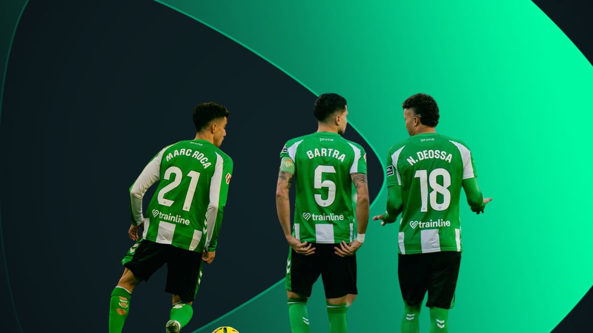 Jugadores del Real Betis en el Debi de Sevilla.