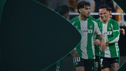 Imagen jugadores del Real Betis durante un partido en La Cartuja